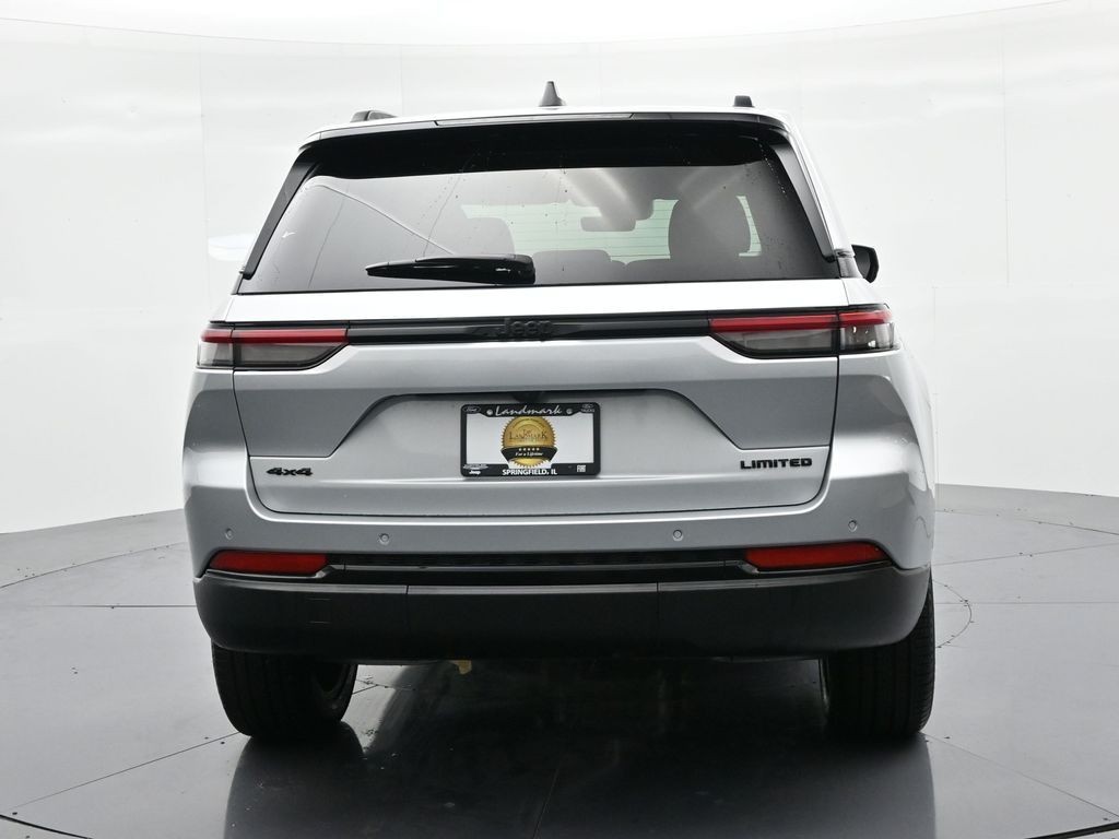 Jeep Grand Cherokee Vehicle Full-screen Gallery Image 7