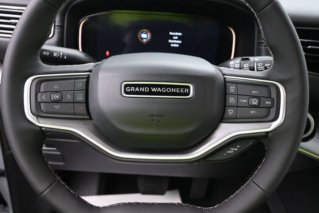 Jeep Grand Wagoneer Vehicle Full-screen Gallery Image 13