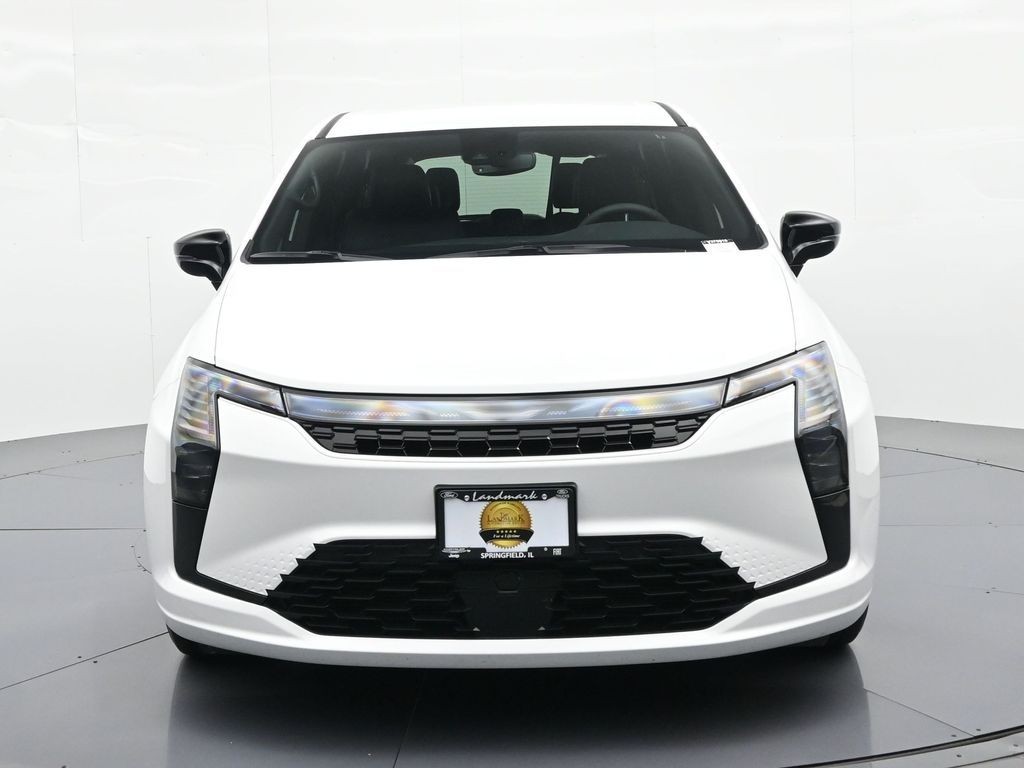 Chrysler Pacifica Vehicle Full-screen Gallery Image 3