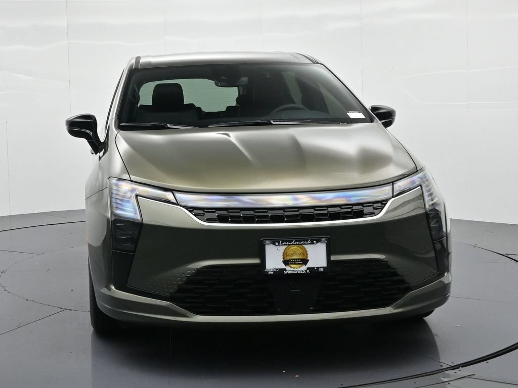 Chrysler Pacifica Vehicle Full-screen Gallery Image 3