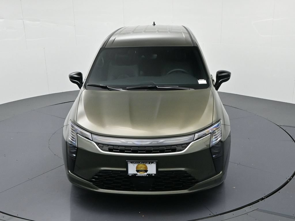 Chrysler Pacifica Vehicle Full-screen Gallery Image 15