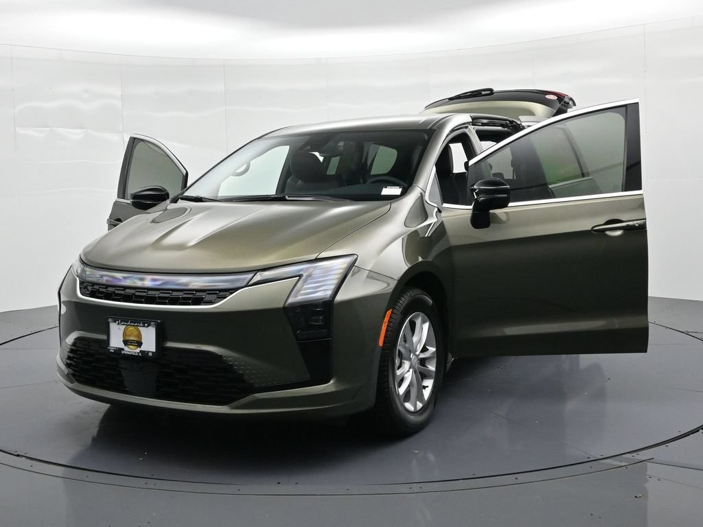 Chrysler Pacifica Vehicle Full-screen Gallery Image 24