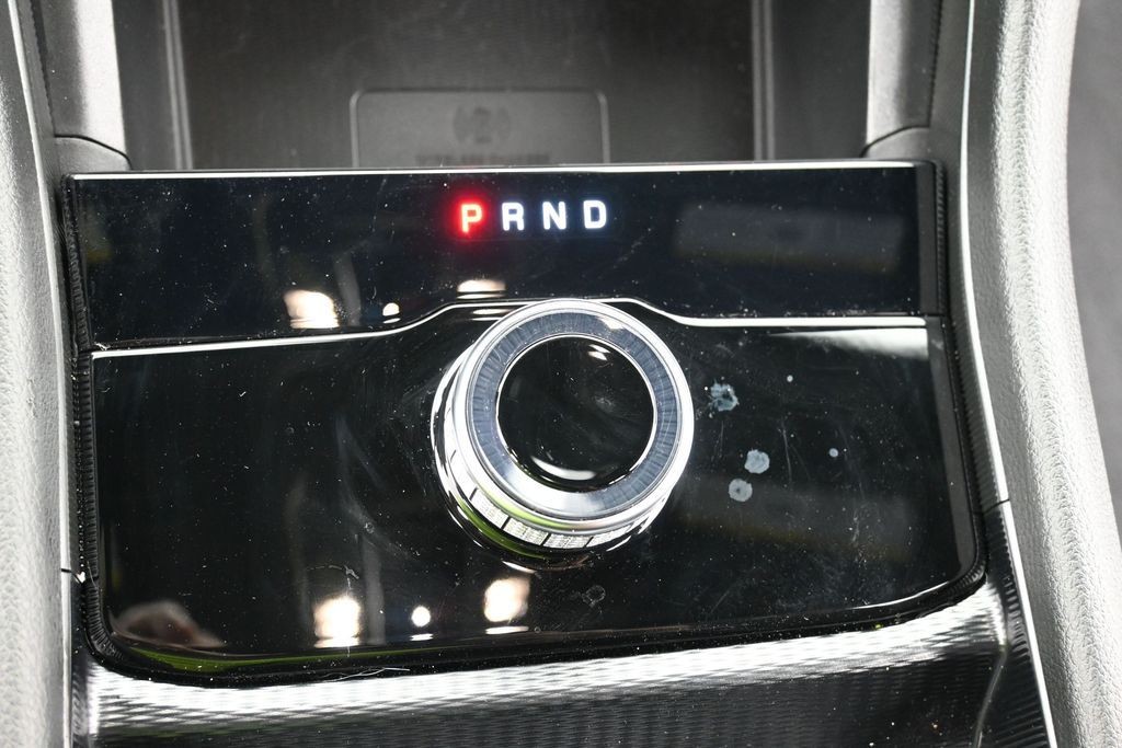 Jeep Grand Cherokee Vehicle Full-screen Gallery Image 13