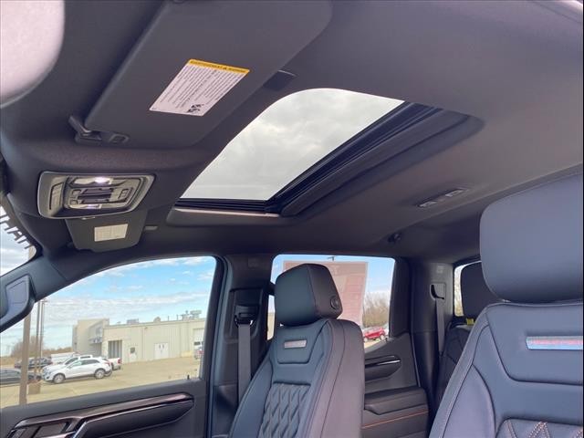 GMC Sierra 1500 Vehicle Full-screen Gallery Image 19