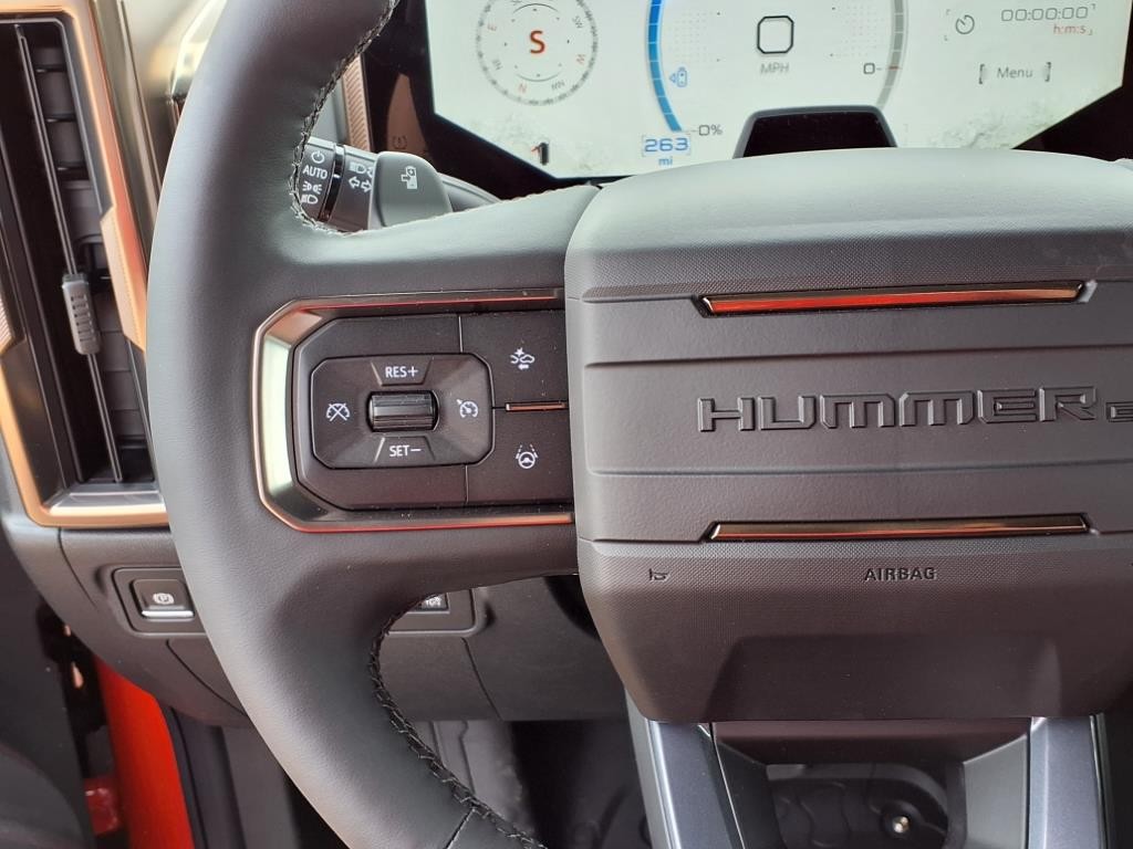 GMC HUMMER EV SUV Vehicle Full-screen Gallery Image 16