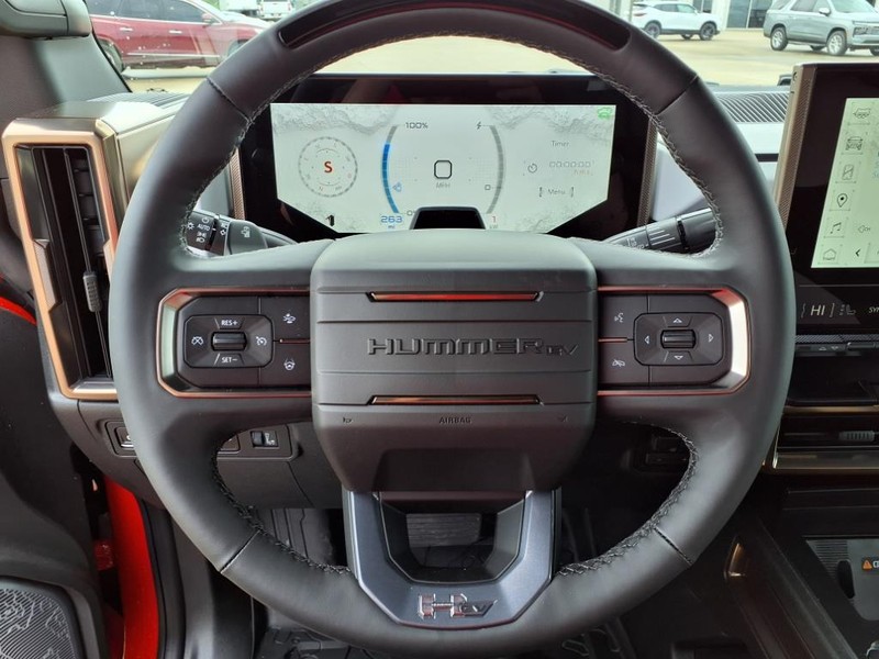 GMC HUMMER EV SUV Vehicle Full-screen Gallery Image 15