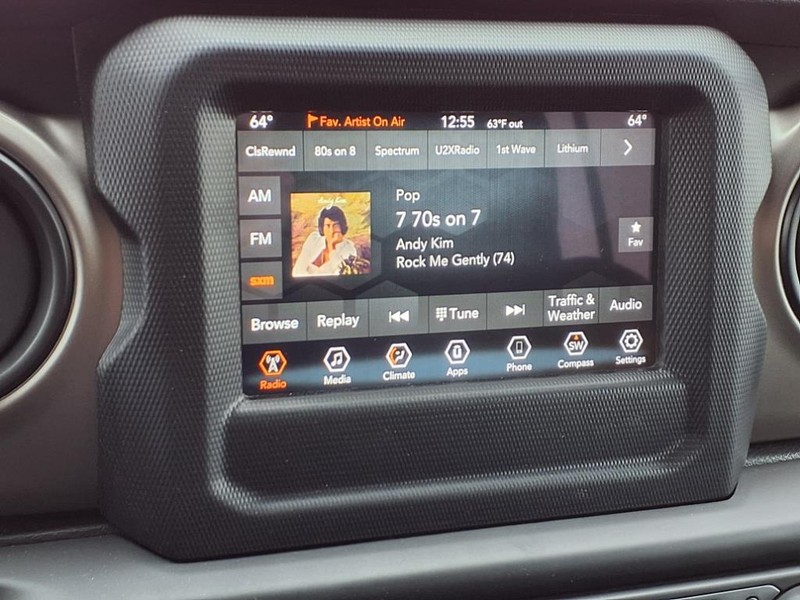 Jeep Wrangler Unlimited Vehicle Full-screen Gallery Image 7