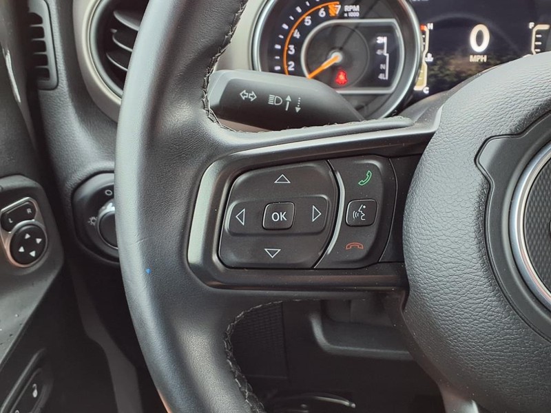 Jeep Wrangler Unlimited Vehicle Full-screen Gallery Image 17