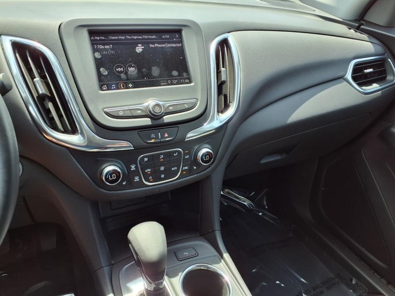Chevrolet Equinox Vehicle Full-screen Gallery Image 06