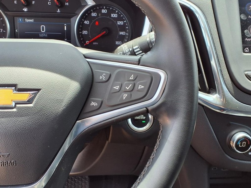 Chevrolet Equinox Vehicle Full-screen Gallery Image 17