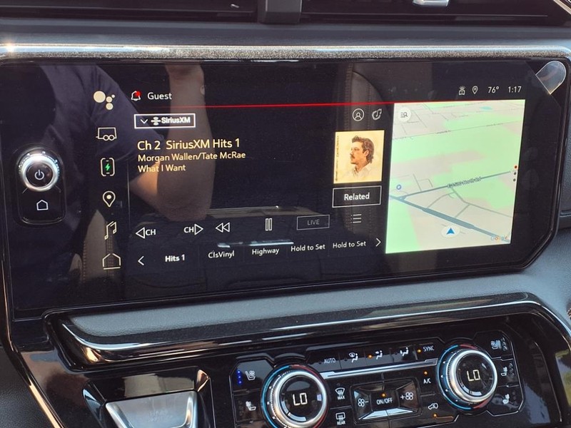 GMC Sierra 2500HD Vehicle Full-screen Gallery Image 9