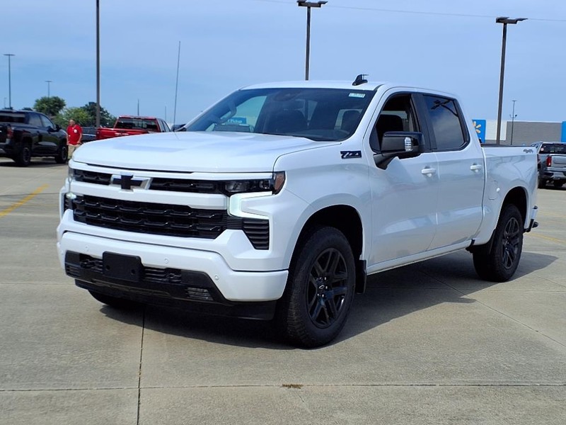 Chevrolet Silverado 1500 Vehicle Full-screen Gallery Image 2