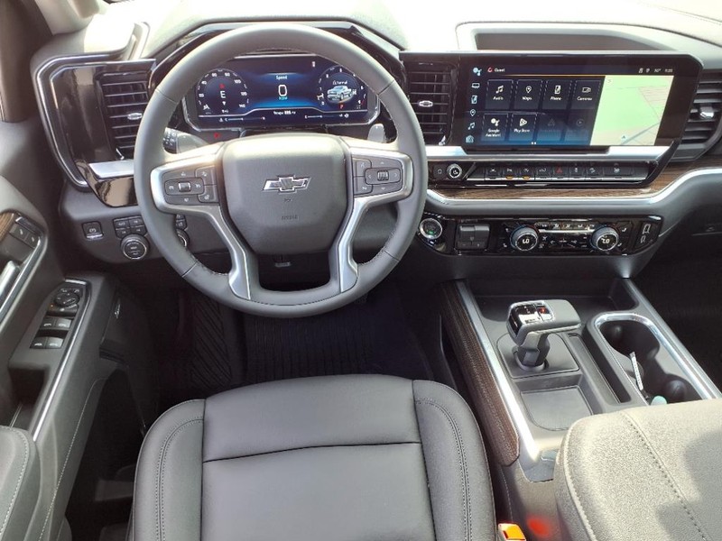 Chevrolet Silverado 1500 Vehicle Full-screen Gallery Image 5