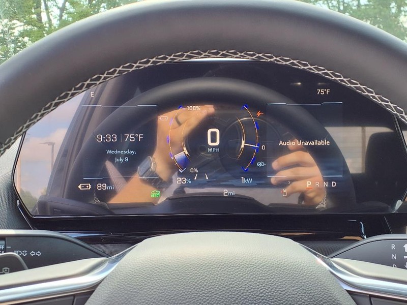 Chevrolet Silverado EV Vehicle Full-screen Gallery Image 13