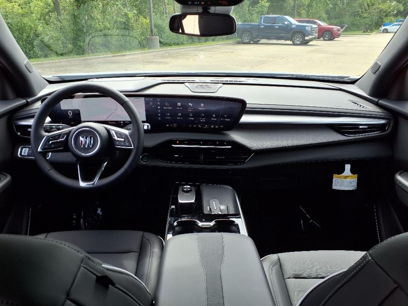 Buick Enclave Vehicle Full-screen Gallery Image 4