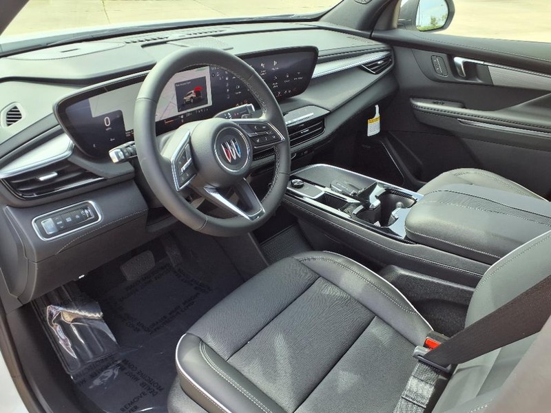 Buick Enclave Vehicle Full-screen Gallery Image 17