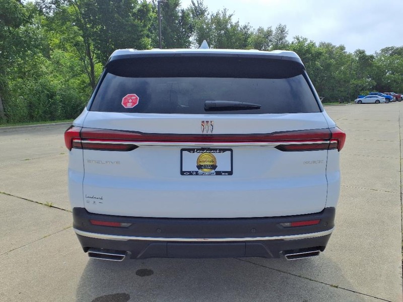 Buick Enclave Vehicle Full-screen Gallery Image 21