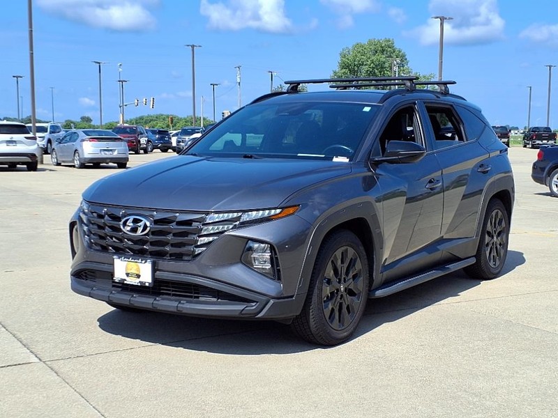 Hyundai Tucson Vehicle Full-screen Gallery Image 2