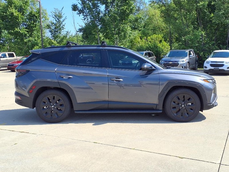 Hyundai Tucson Vehicle Full-screen Gallery Image 5