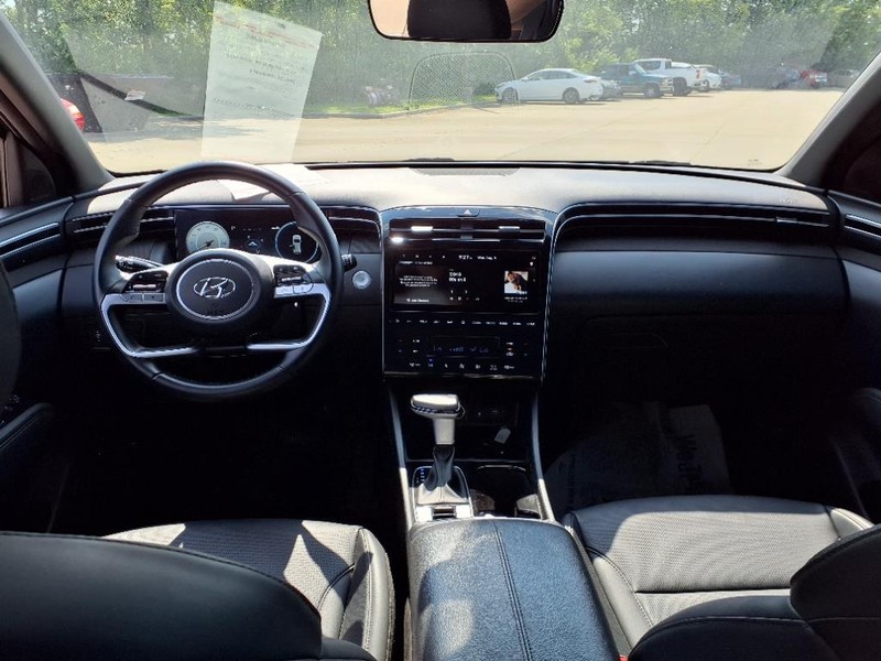 Hyundai Tucson Vehicle Full-screen Gallery Image 8