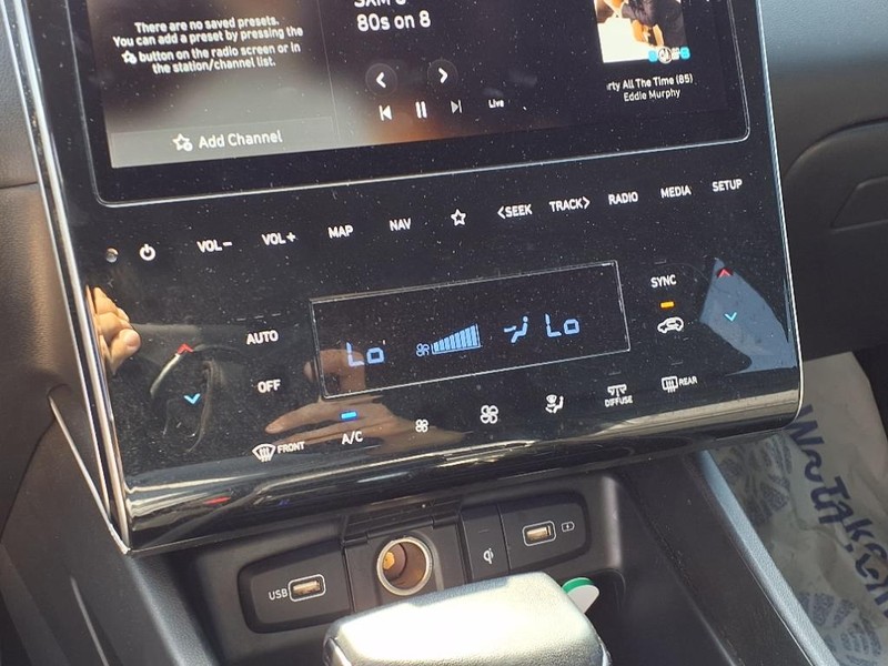 Hyundai Tucson Vehicle Full-screen Gallery Image 14