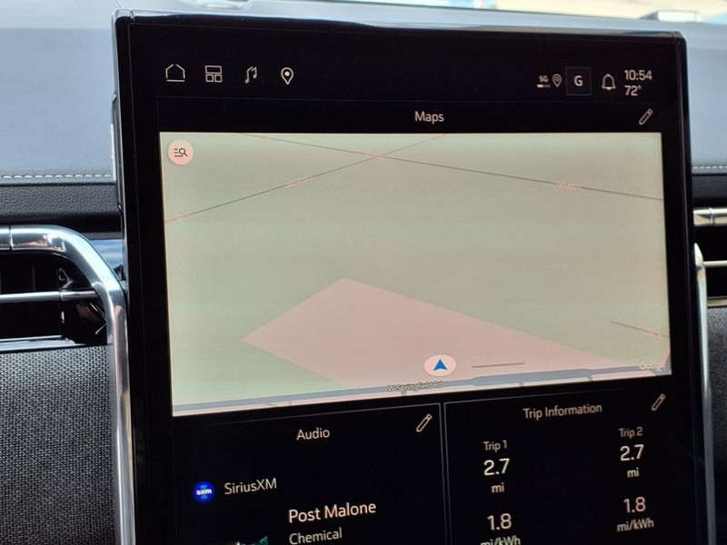 GMC Sierra EV Vehicle Full-screen Gallery Image 6