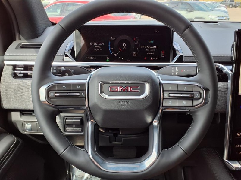 GMC Sierra EV Vehicle Full-screen Gallery Image 14