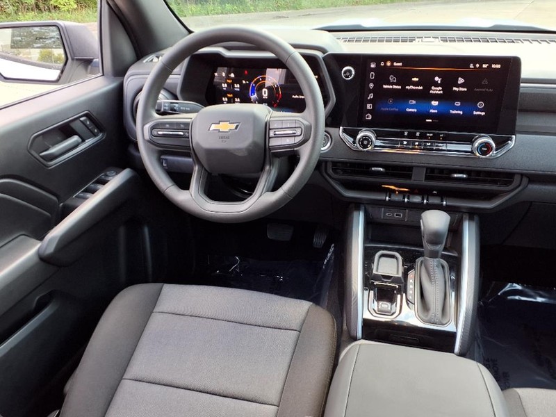 Chevrolet Colorado Vehicle Full-screen Gallery Image 7