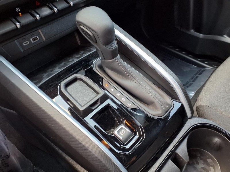 Chevrolet Colorado Vehicle Full-screen Gallery Image 10