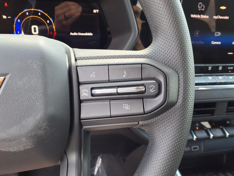 Chevrolet Colorado Vehicle Full-screen Gallery Image 12