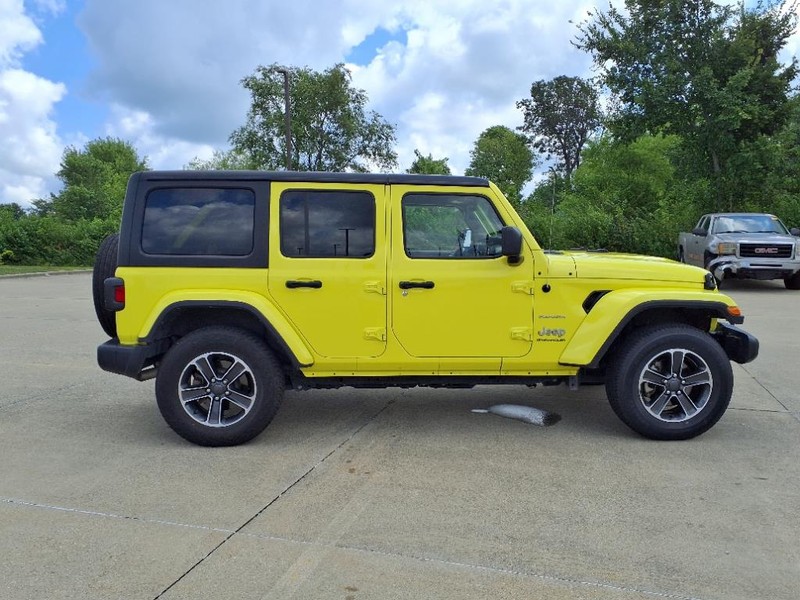 Jeep Wrangler Vehicle Full-screen Gallery Image 5