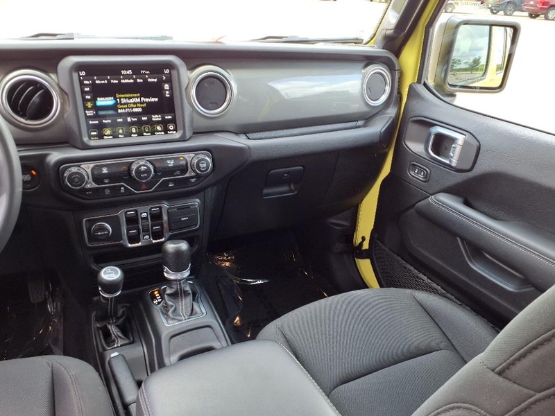 Jeep Wrangler Vehicle Full-screen Gallery Image 10