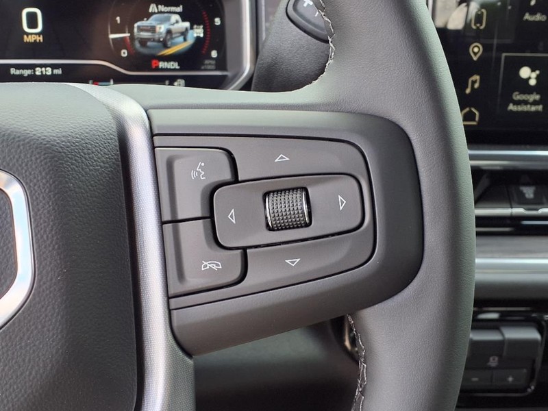 GMC Sierra 2500HD Vehicle Full-screen Gallery Image 12