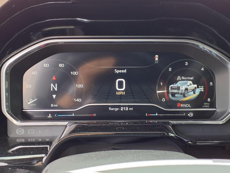 GMC Sierra 2500HD Vehicle Full-screen Gallery Image 13