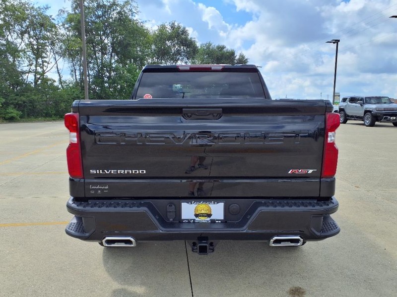 Chevrolet Silverado 1500 Vehicle Full-screen Gallery Image 19