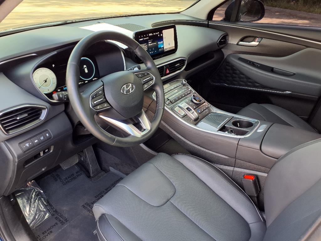 Hyundai Santa Fe Vehicle Full-screen Gallery Image 19