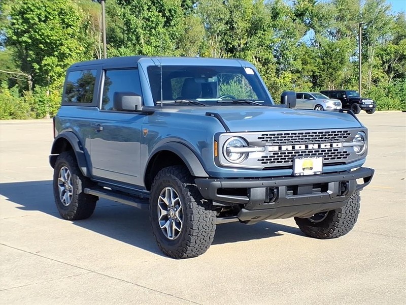 Ford Bronco Vehicle Full-screen Gallery Image 6