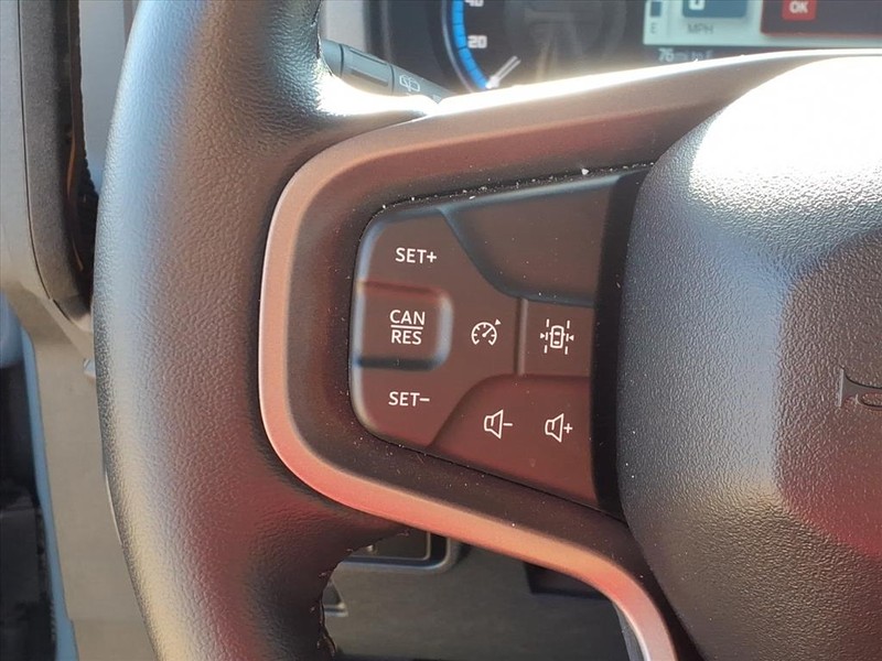 Ford Bronco Vehicle Full-screen Gallery Image 18