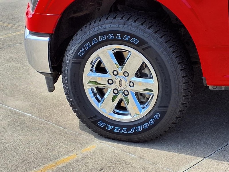 Ford F-150 Vehicle Full-screen Gallery Image 20