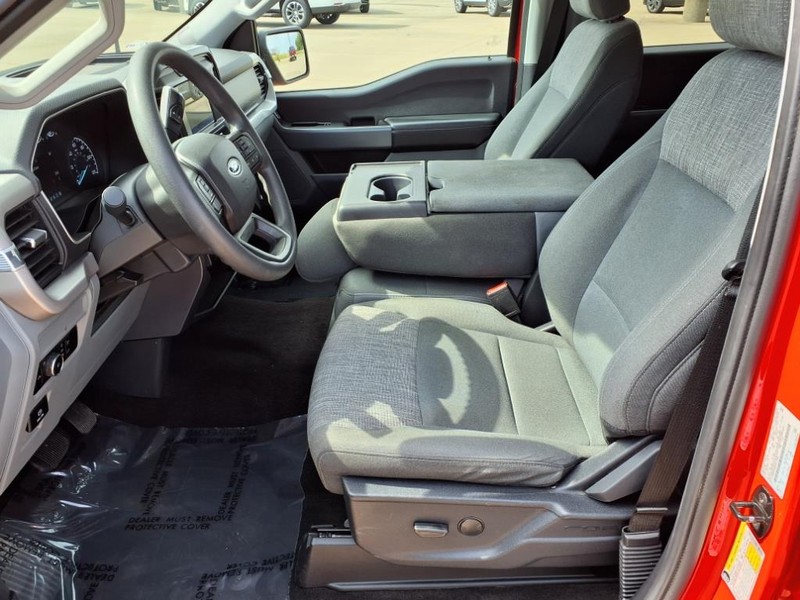 Ford F-150 Vehicle Full-screen Gallery Image 22