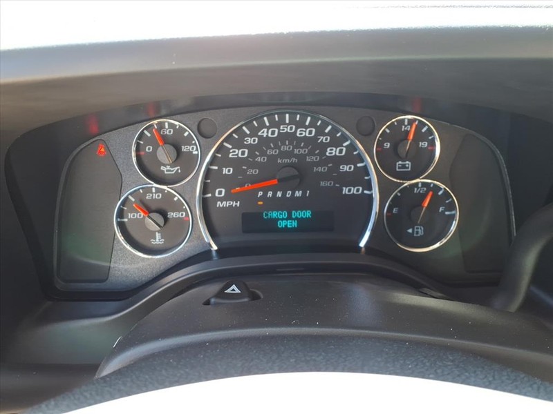 Chevrolet Express Cargo Van Vehicle Full-screen Gallery Image 7
