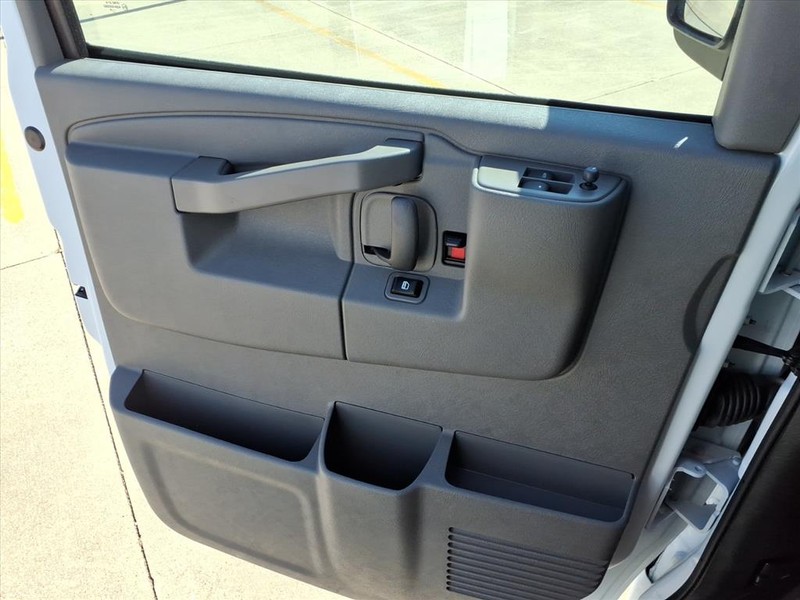 Chevrolet Express Cargo Van Vehicle Full-screen Gallery Image 8
