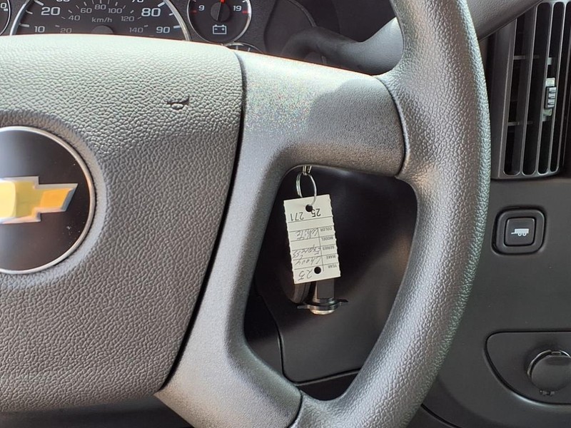 Chevrolet Express Cargo Van Vehicle Full-screen Gallery Image 13