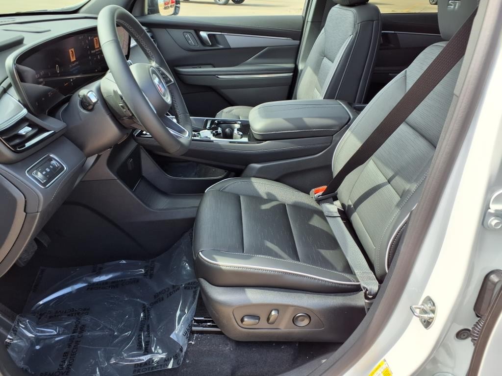 Buick Enclave Vehicle Full-screen Gallery Image 20