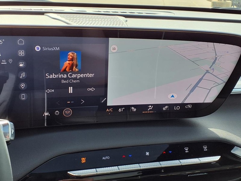 Buick Enclave Vehicle Full-screen Gallery Image 7