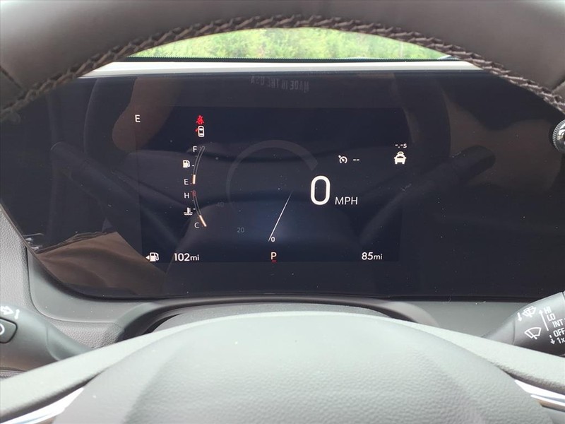 Buick Encore GX Vehicle Full-screen Gallery Image 14