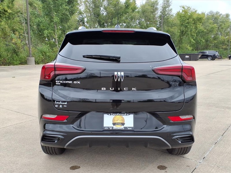 Buick Encore GX Vehicle Full-screen Gallery Image 19