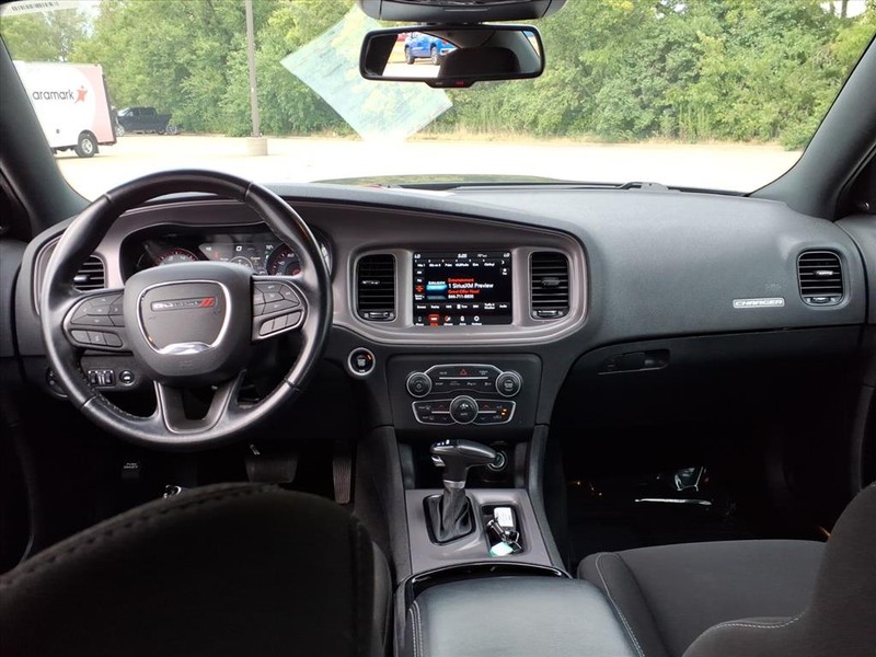 Dodge Charger Vehicle Full-screen Gallery Image 8