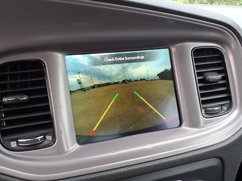 Dodge Charger Vehicle Full-screen Gallery Image 13