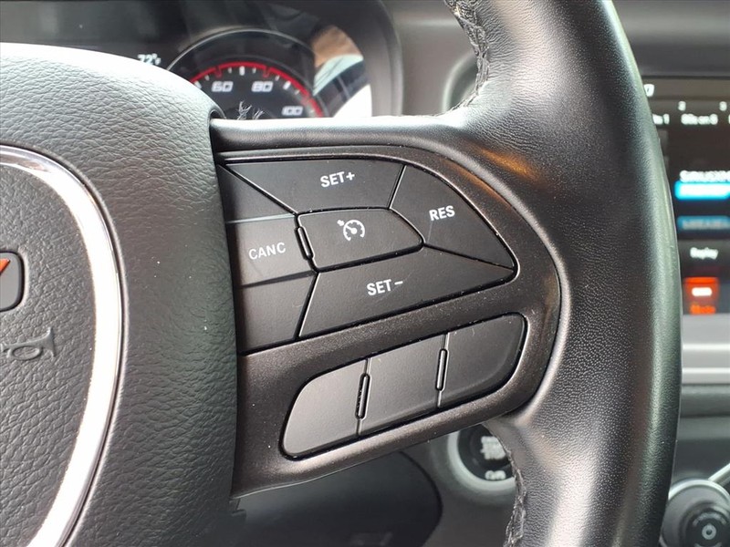 Dodge Charger Vehicle Full-screen Gallery Image 17